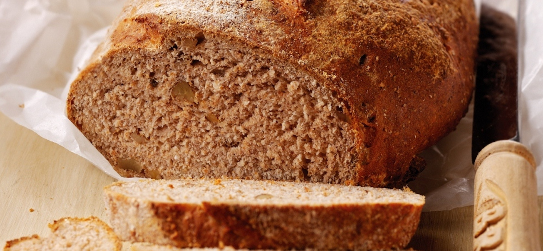 1 chunky walnut bread1