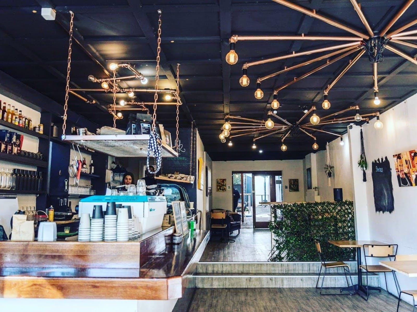 08F76Accaa215D1124A62F9107F3B9B2