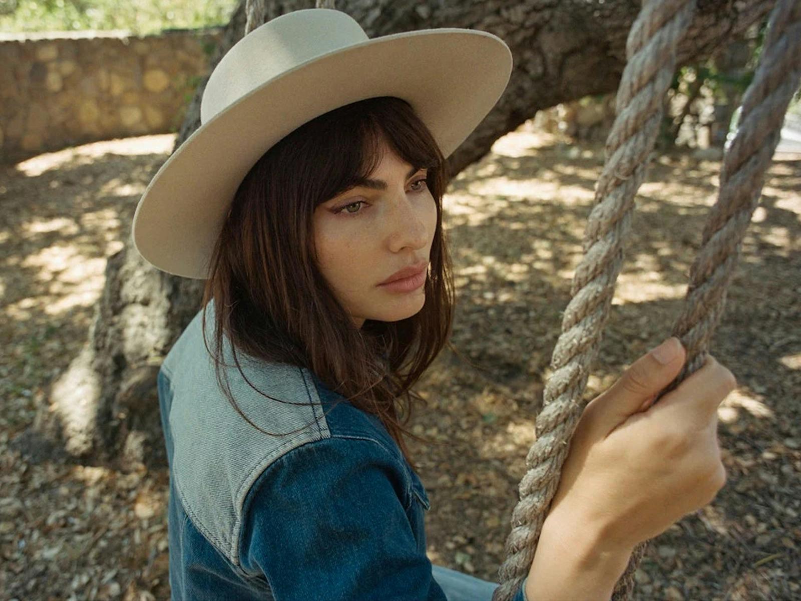 126D94D9374C44Aa09D563F7848C2327