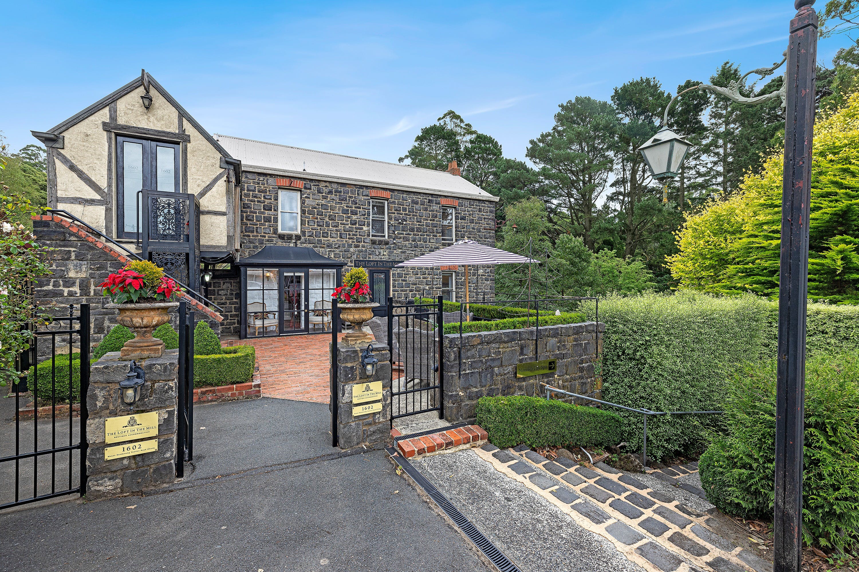 18E9Ff0058276B33422E1533343441C4