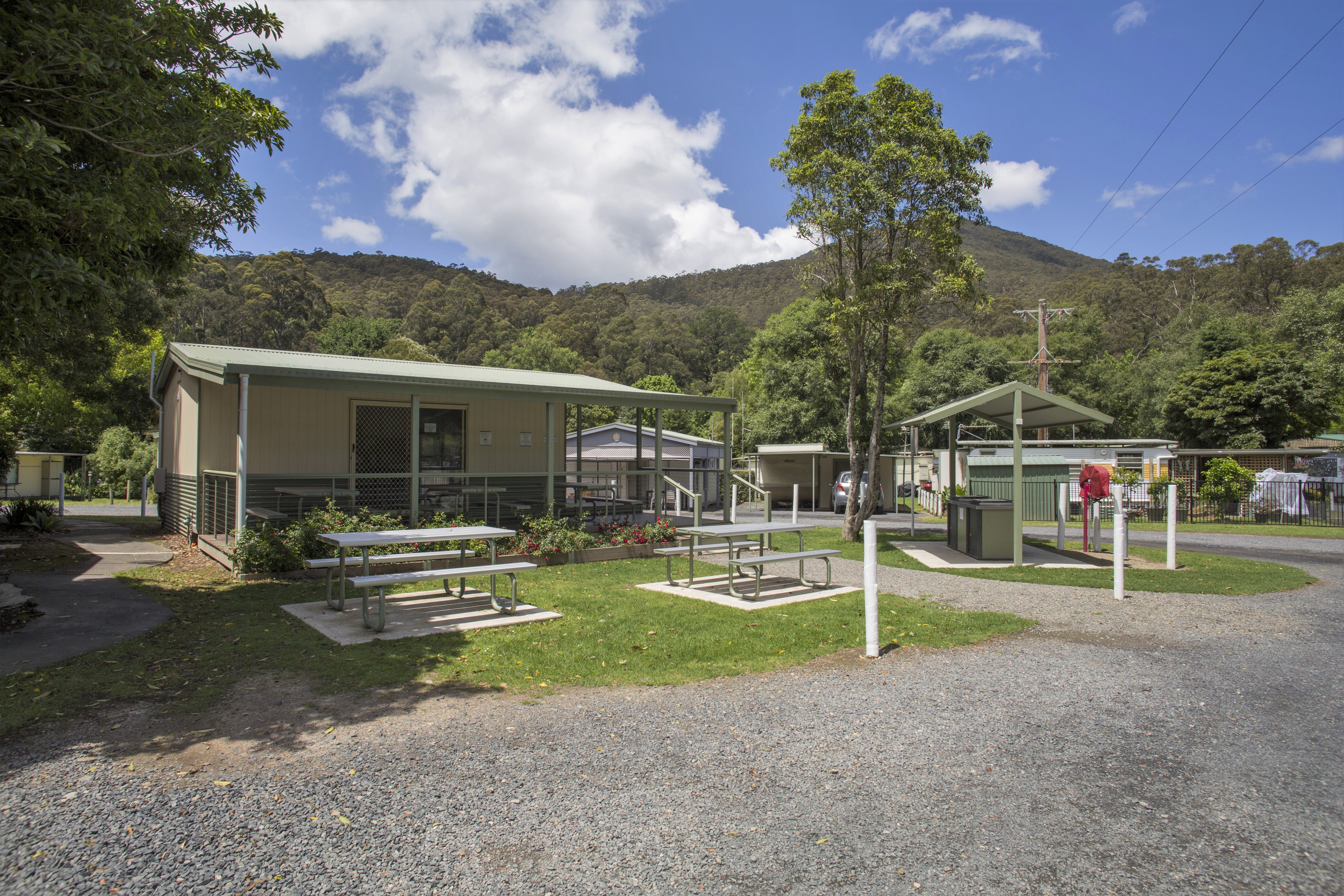 1D43F5Eaf17Bc56B631D2C3B4926069B