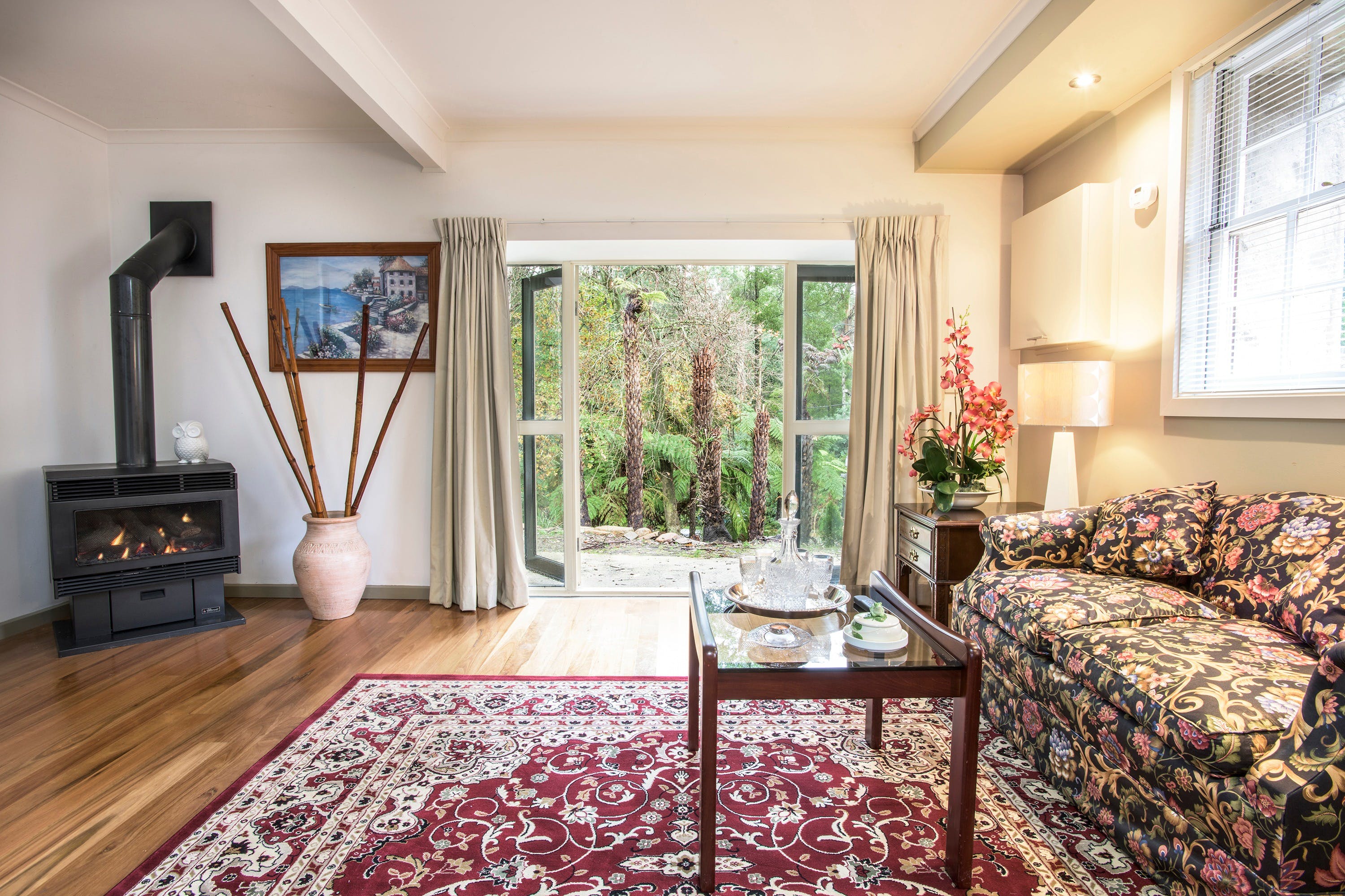 2B20E9809Fa9F68F8Aaf3330Af23Fcb8