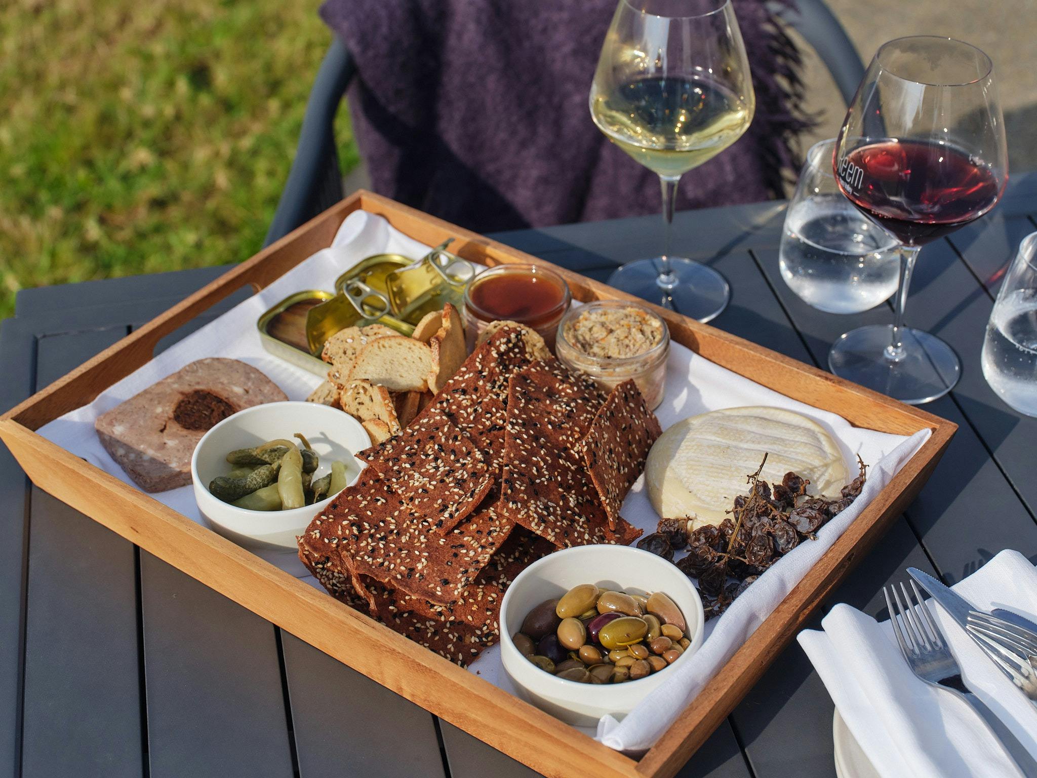 308Bf6D769D1973D3190E830B28709F0