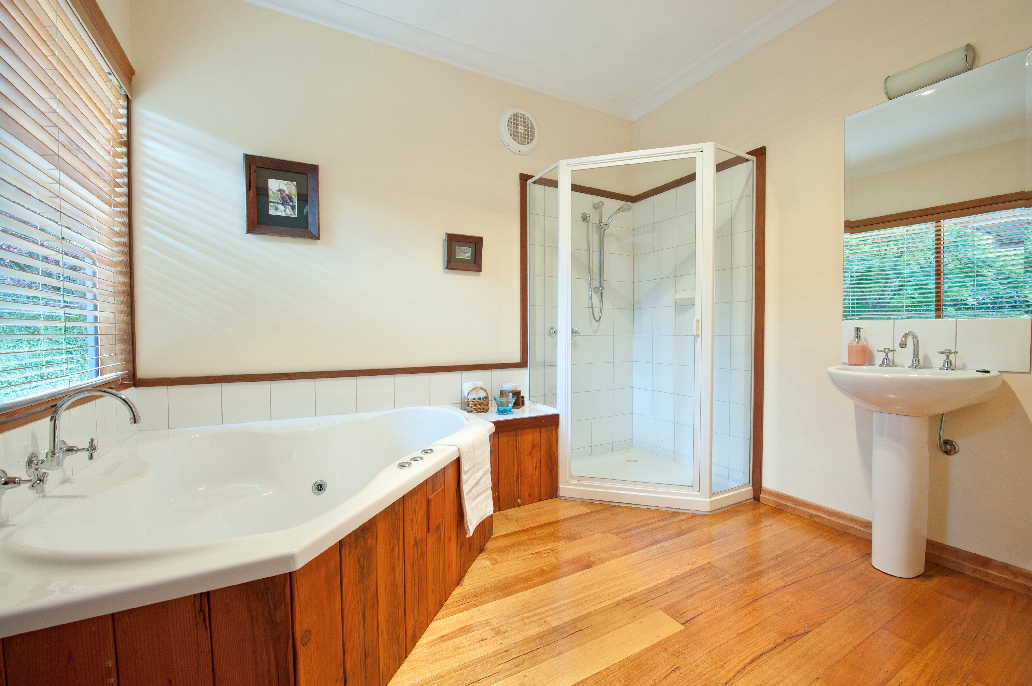 36F05838Af2224C704Fd13E03D1E7821