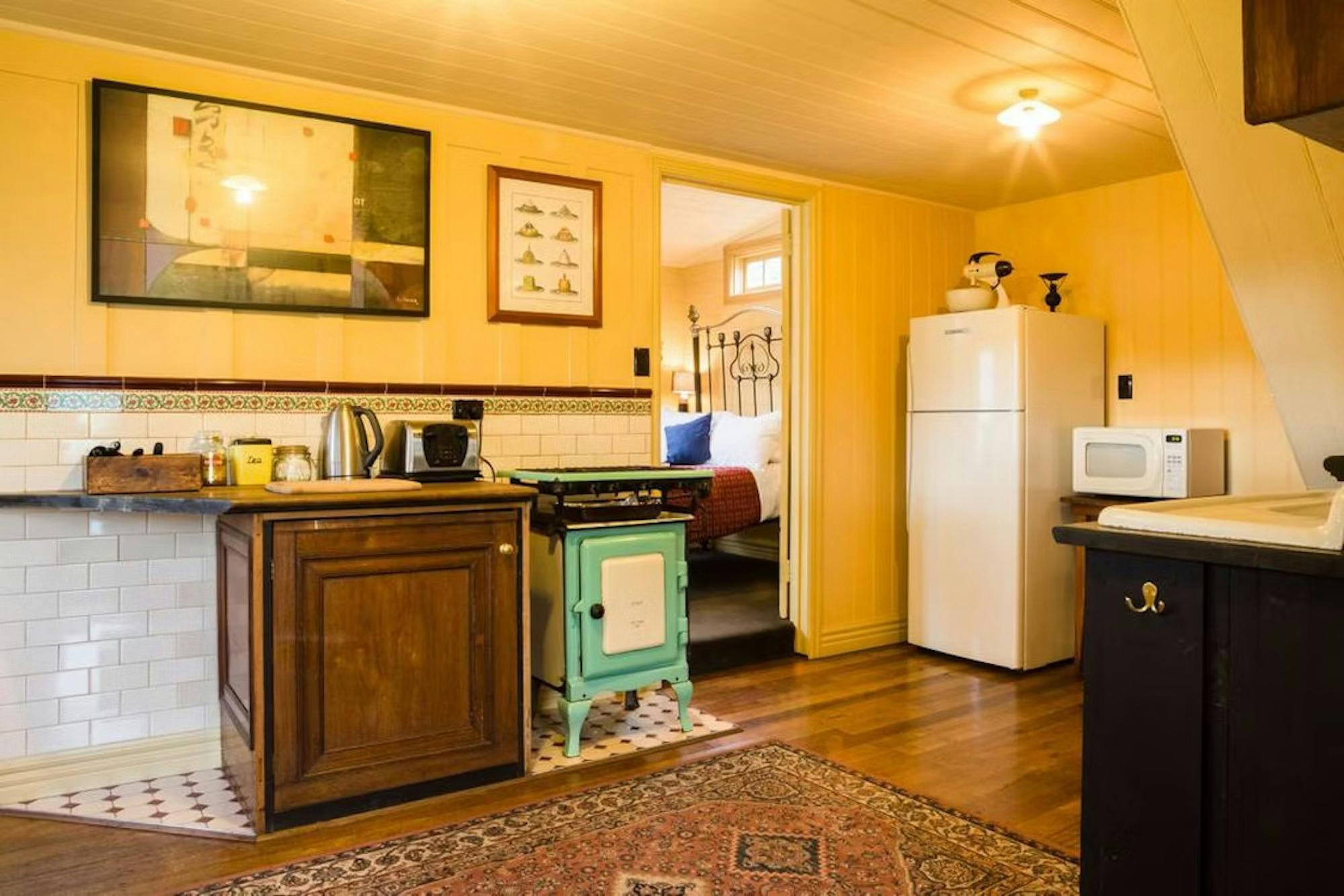 75A0Aa536Ddf1E9484313B5713D3Bc9D