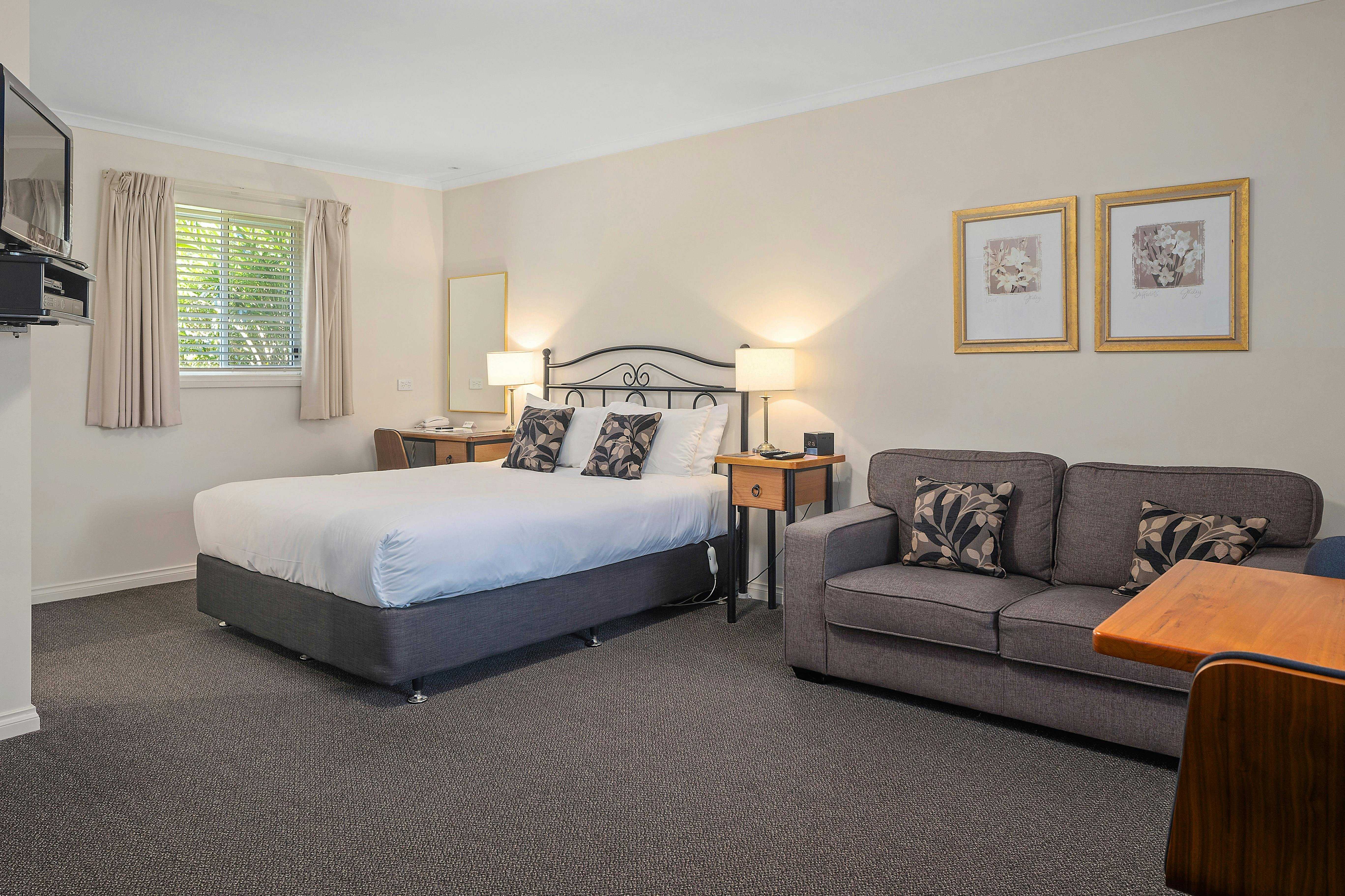 7F03F2Ca0C539Eddd31879Ca49F0B105