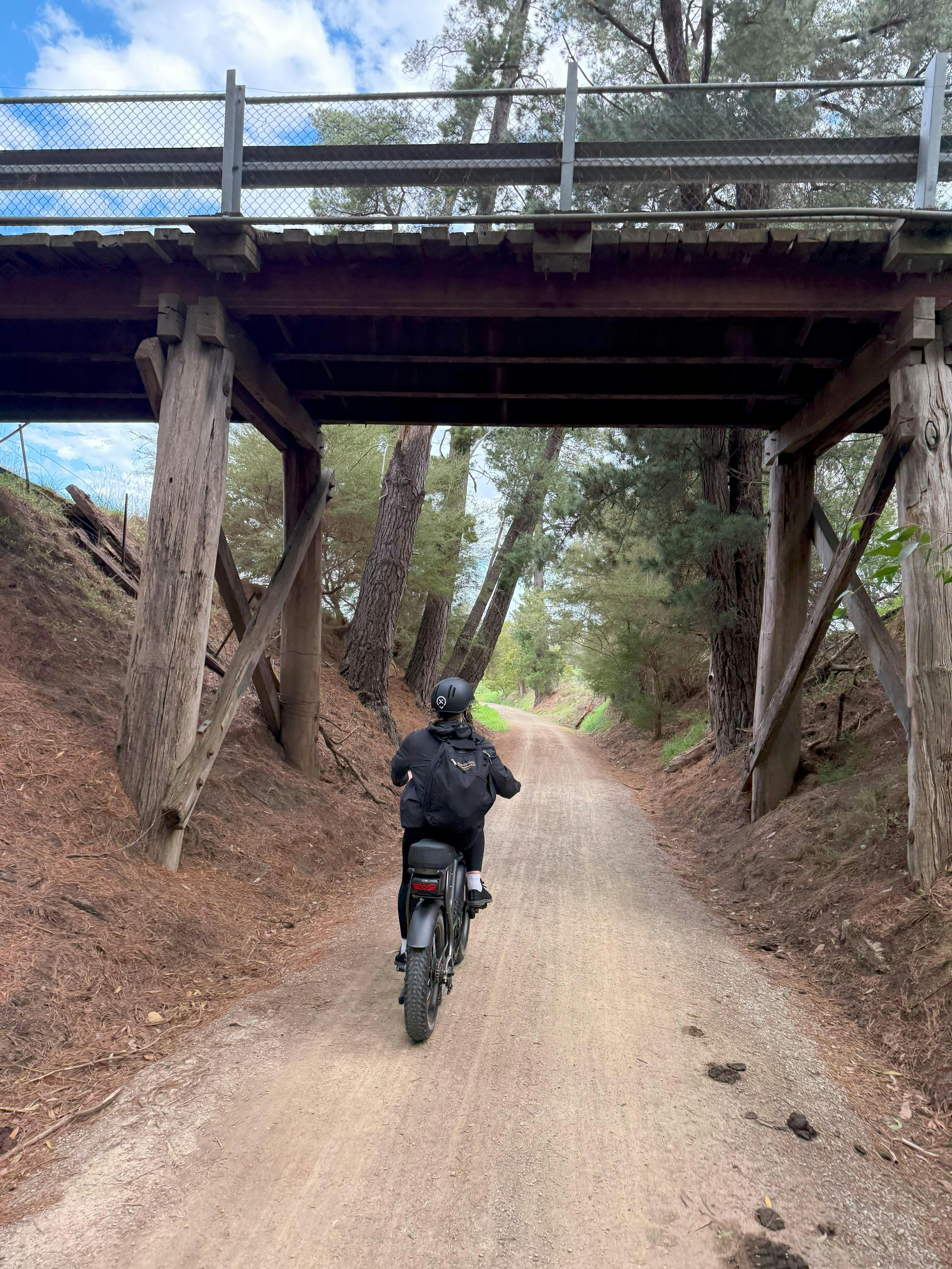 8Ff98D49282E819B5Fed62F66Ea7Ea79