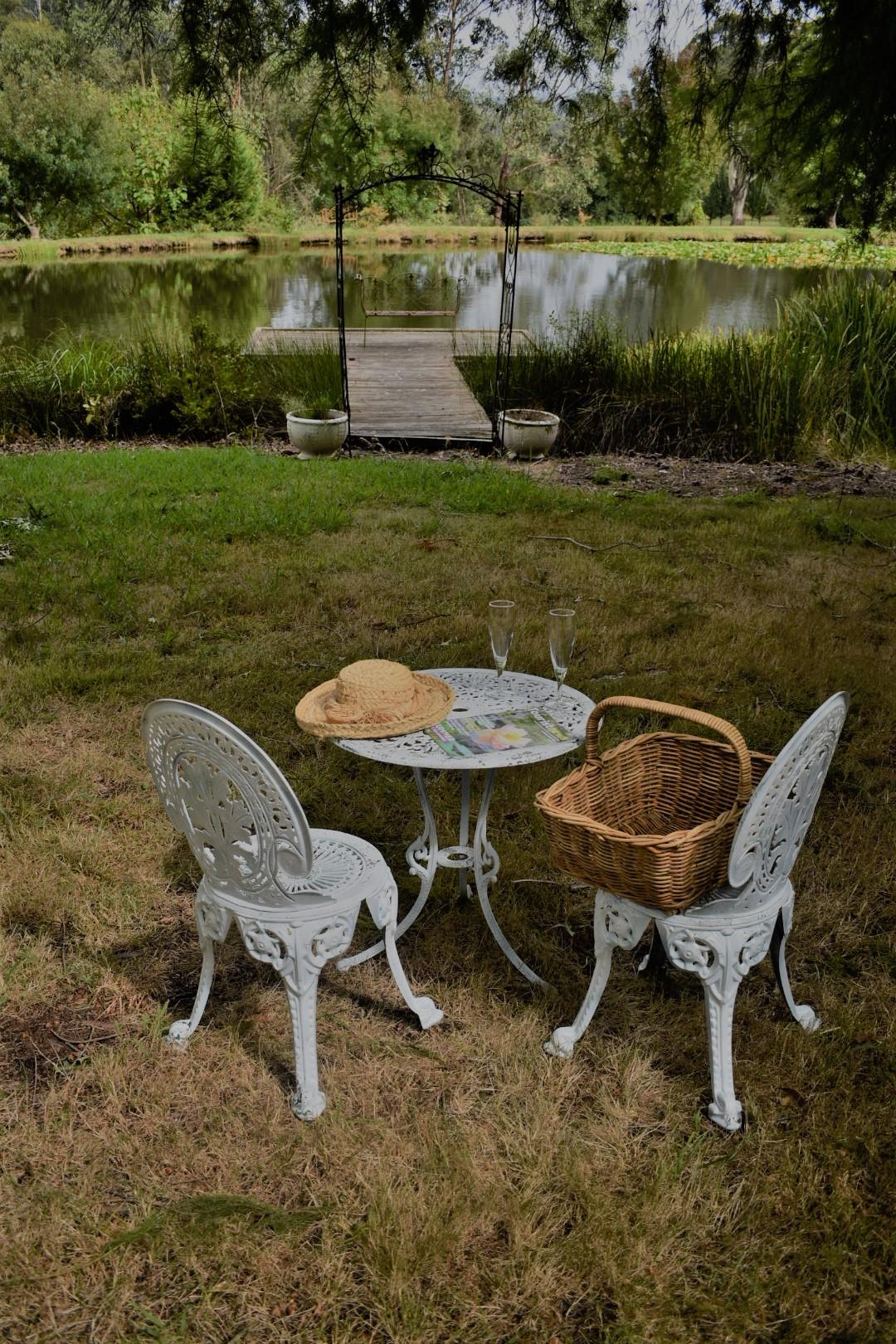 Bower Bird Cottage 1