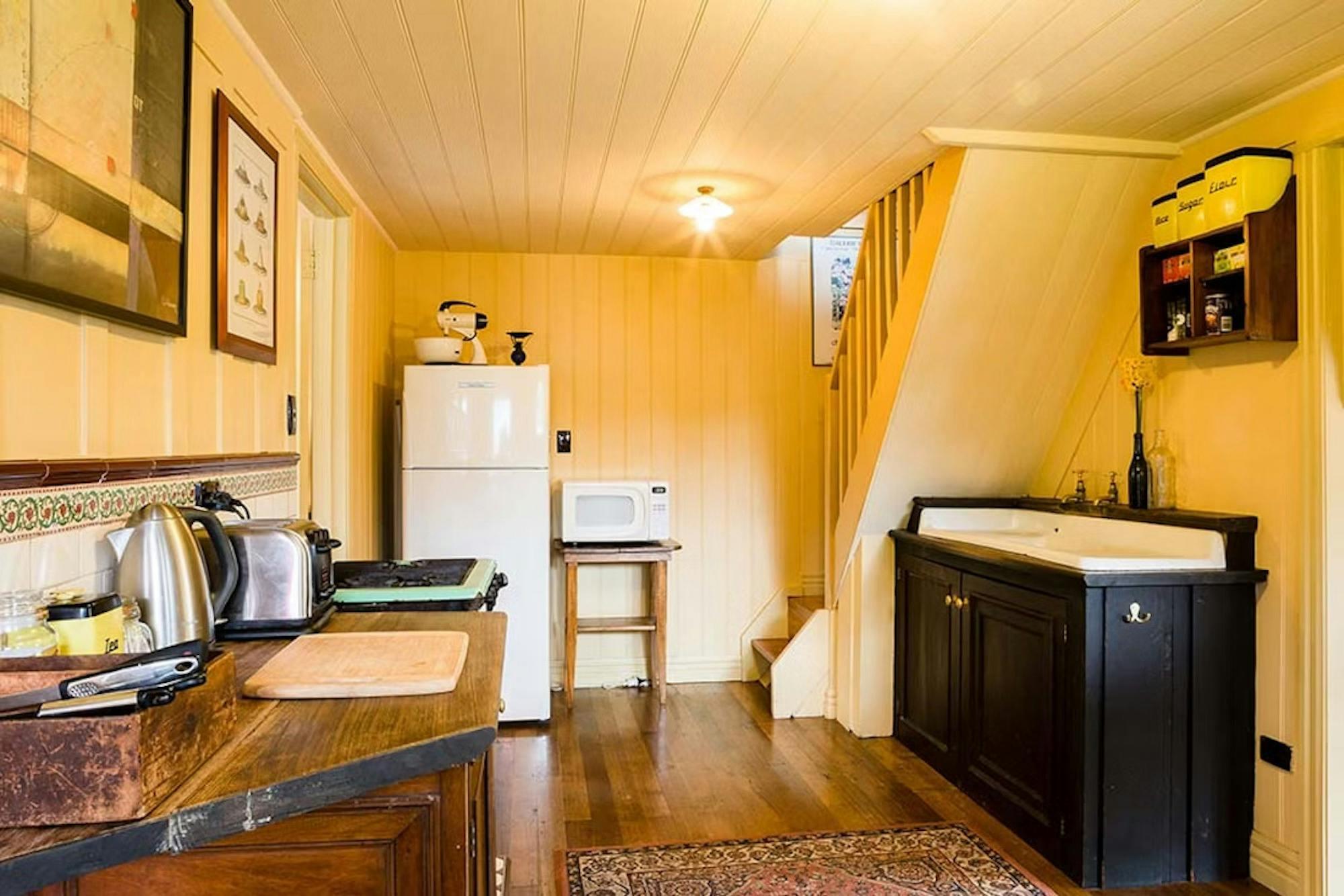 Bb8F5F99841650B8E74Fc3Bc12E2Fd4A