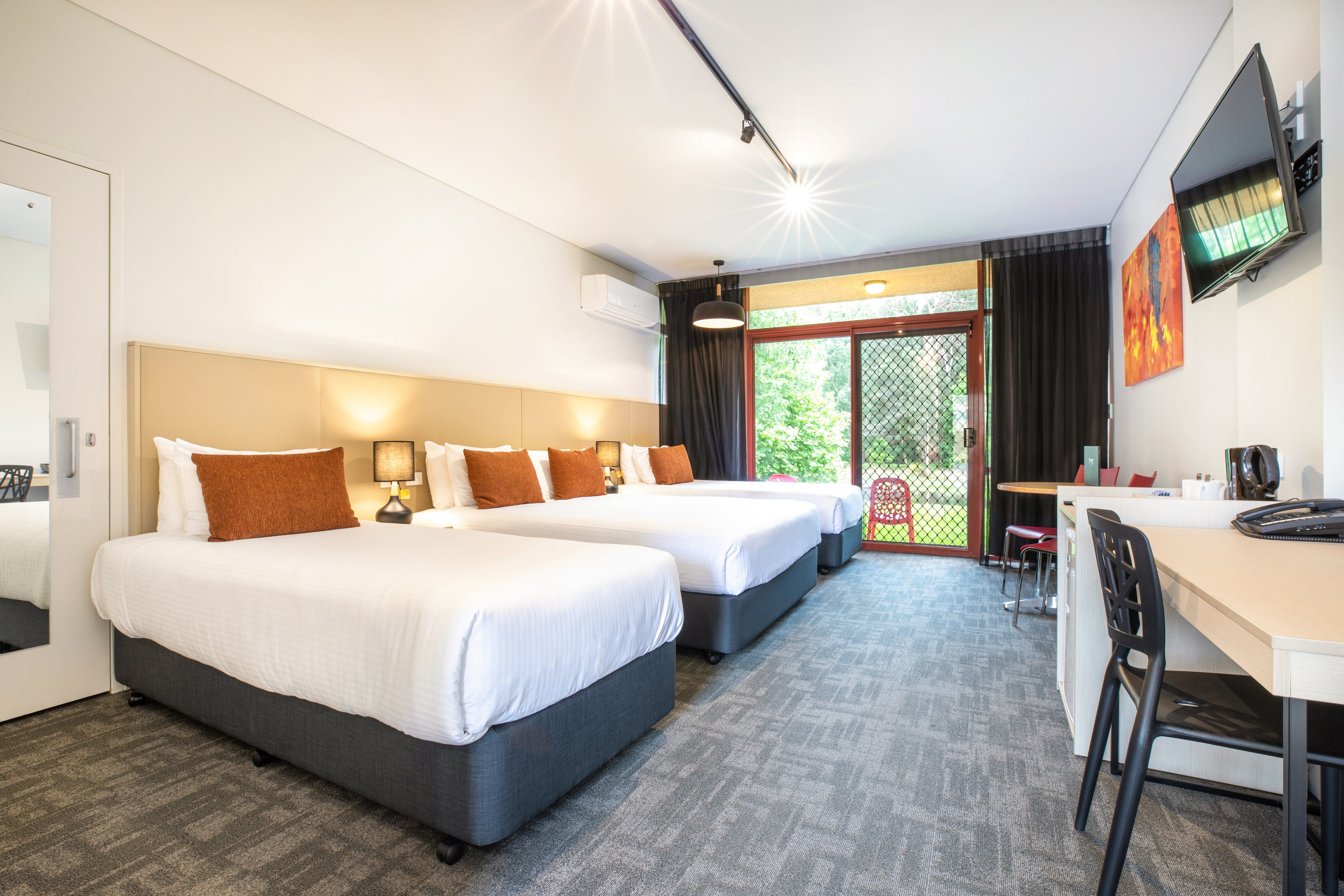 Cb5290499Ed349Dd030B36274362F52D