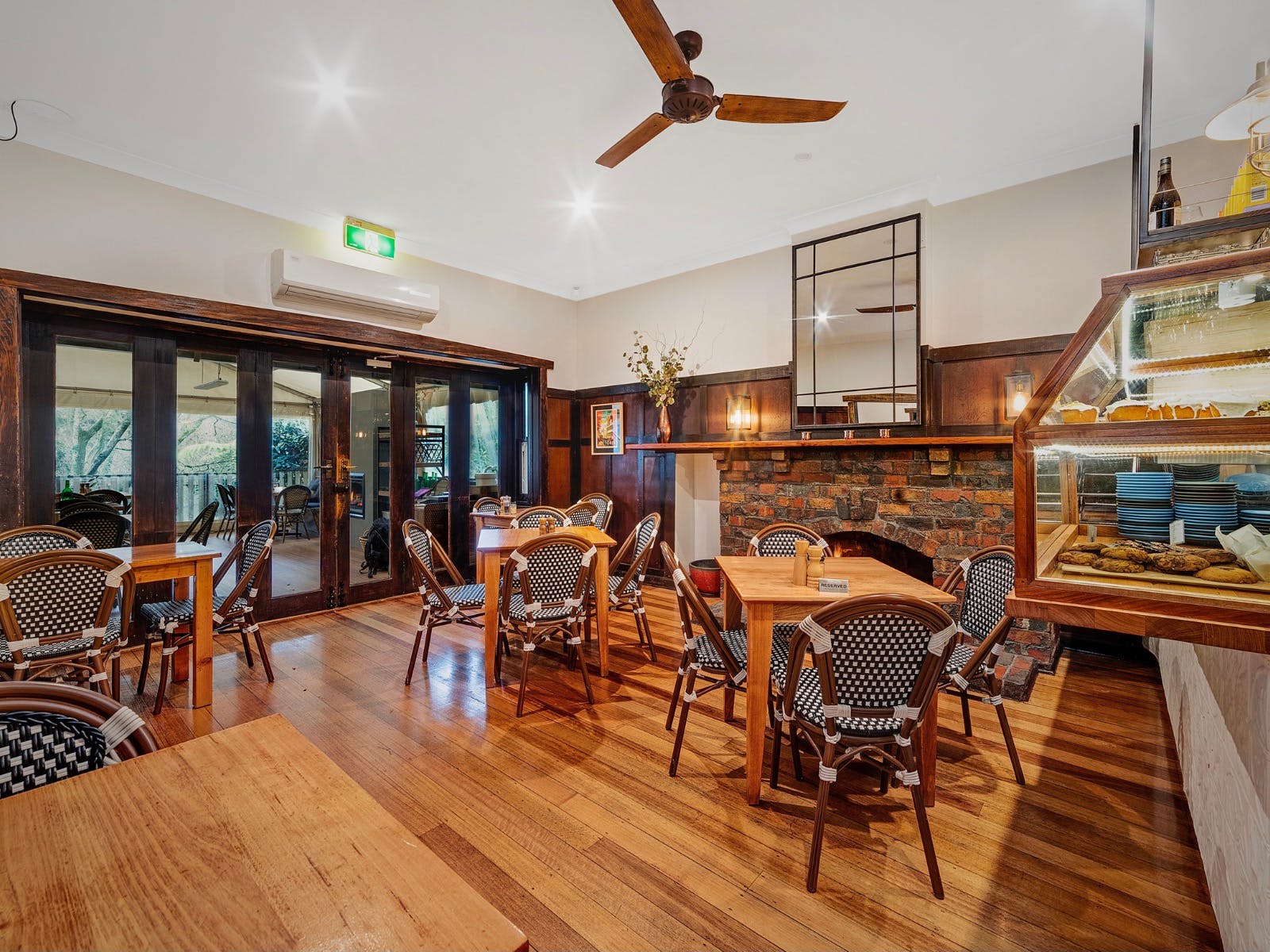 Dc8Ae9F2537A556Eeb9Fd273D2380101