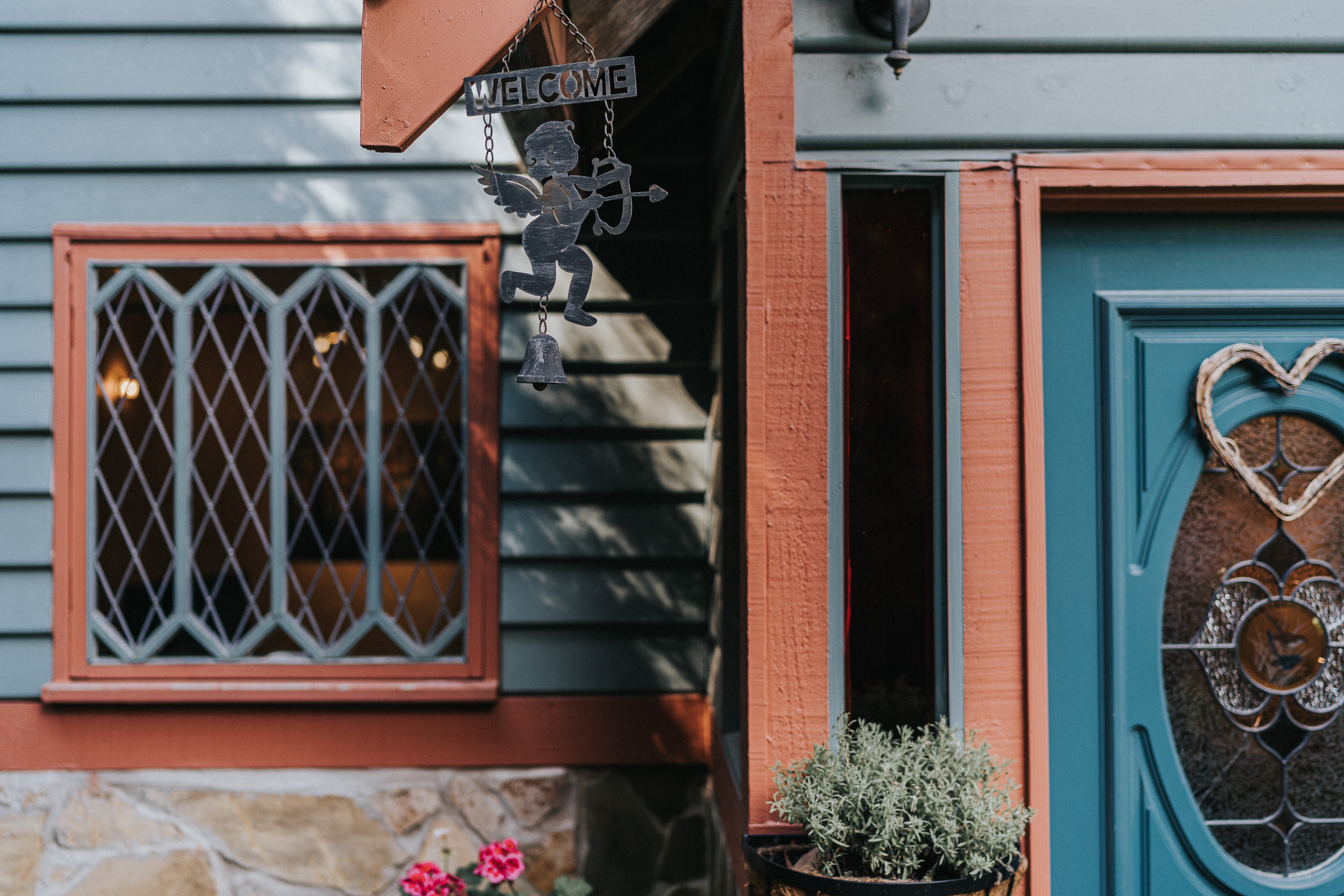 E3E82Ffb37Ac7E37Ab123D9295005821