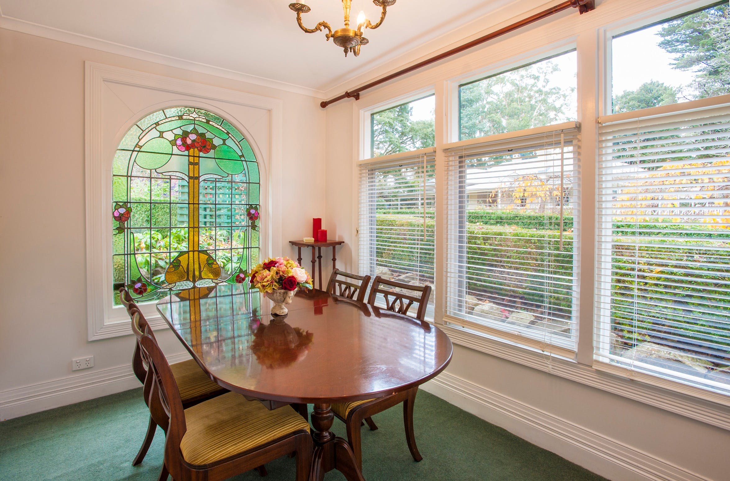 F5A89D401Ee7B5B98Bb24D9C4B736Bcc