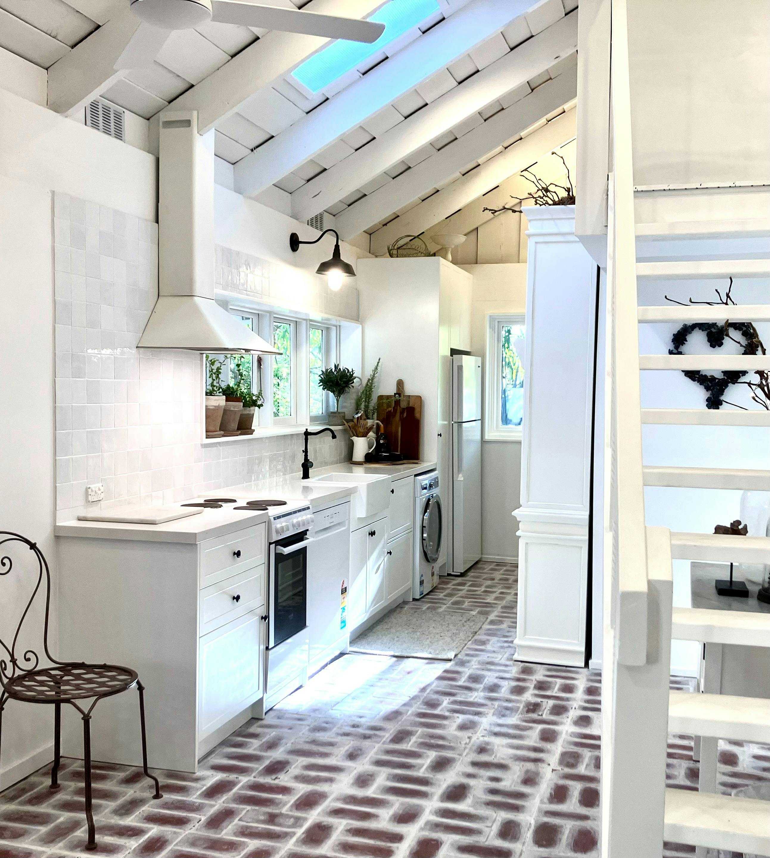 F928539B888251Bf12Cea2E45Ca3052B